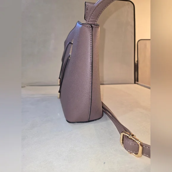 Dusty lavender Crossbody Bag with Gold Accent - Women - Picture 5 of 12